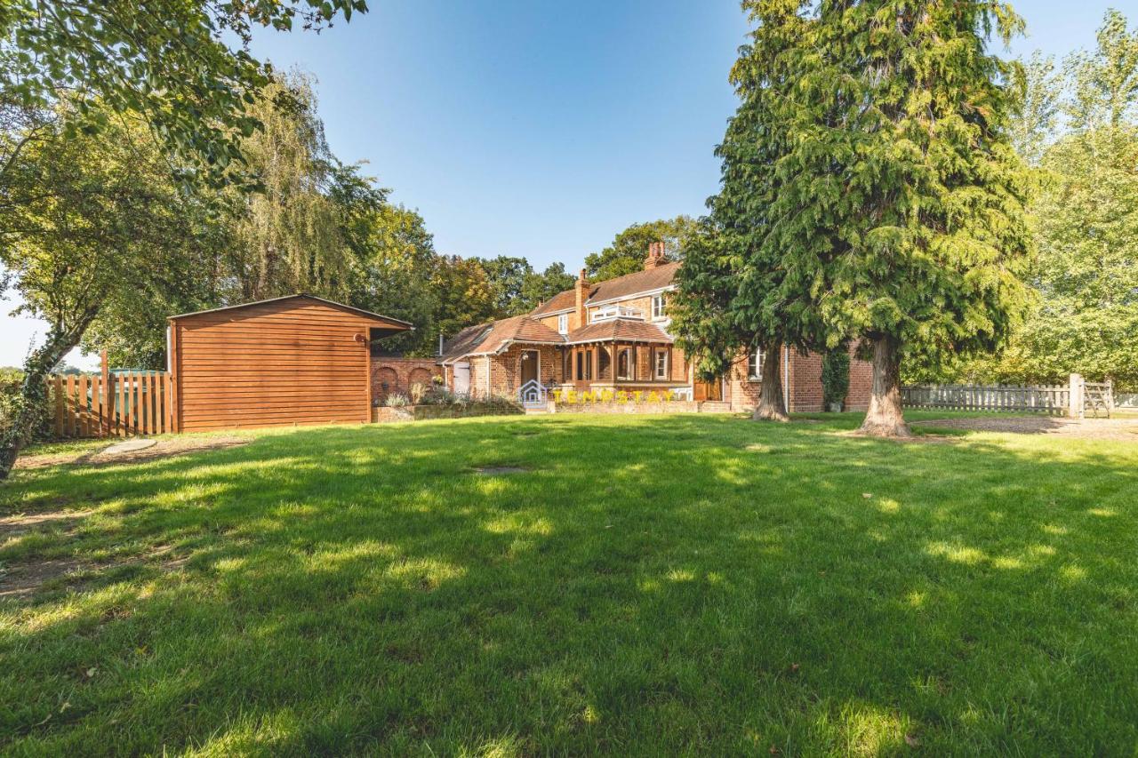 Chestnut Cottage - Stunning Countryside Views! Parking, 4 Bed, 3 Bathrooms White Waltham Экстерьер фото