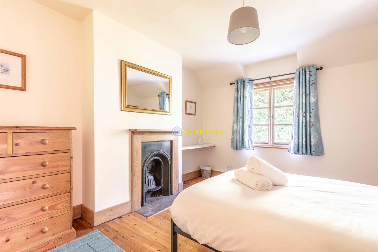 Chestnut Cottage - Stunning Countryside Views! Parking, 4 Bed, 3 Bathrooms White Waltham Экстерьер фото