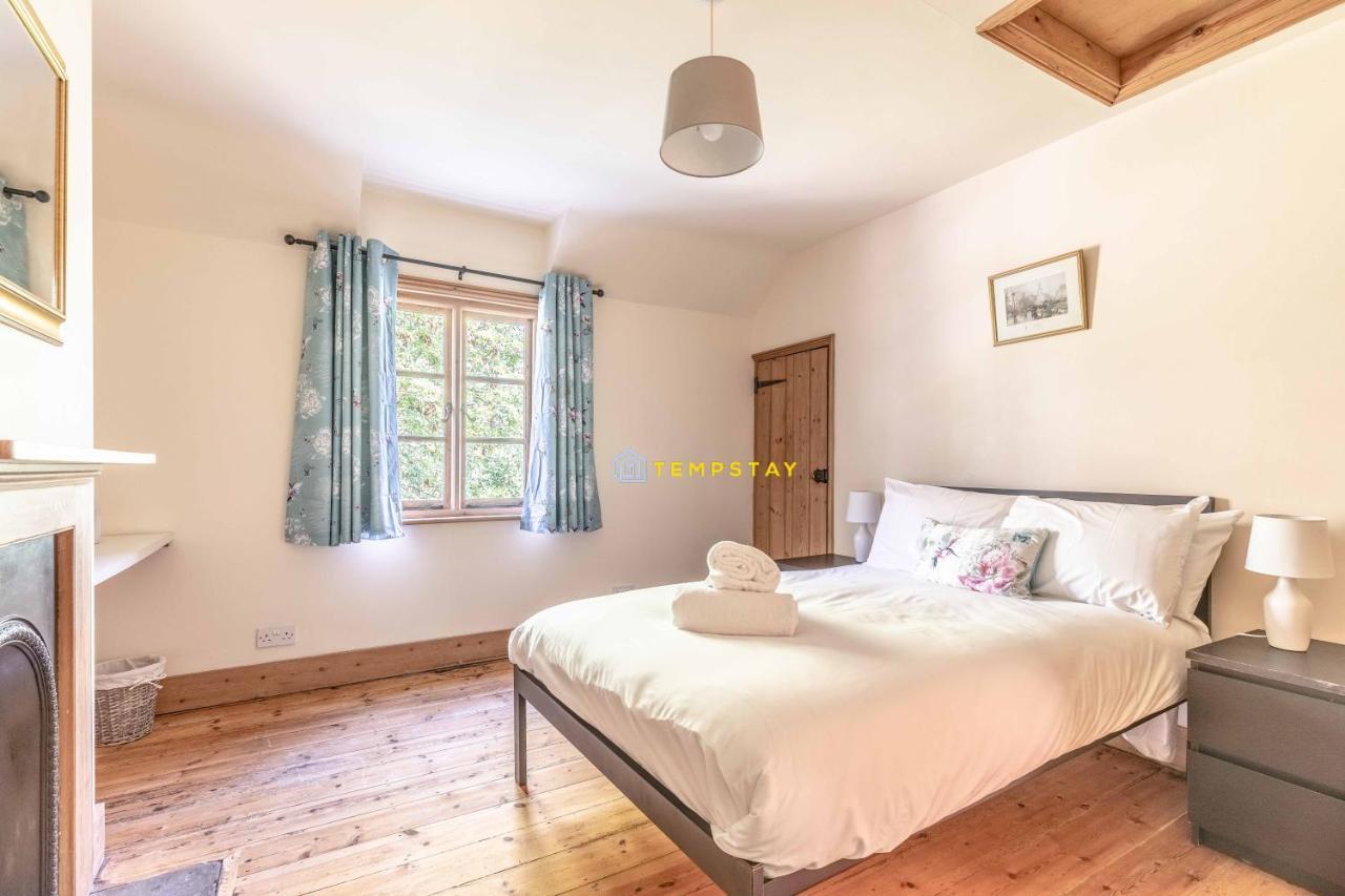Chestnut Cottage - Stunning Countryside Views! Parking, 4 Bed, 3 Bathrooms White Waltham Экстерьер фото