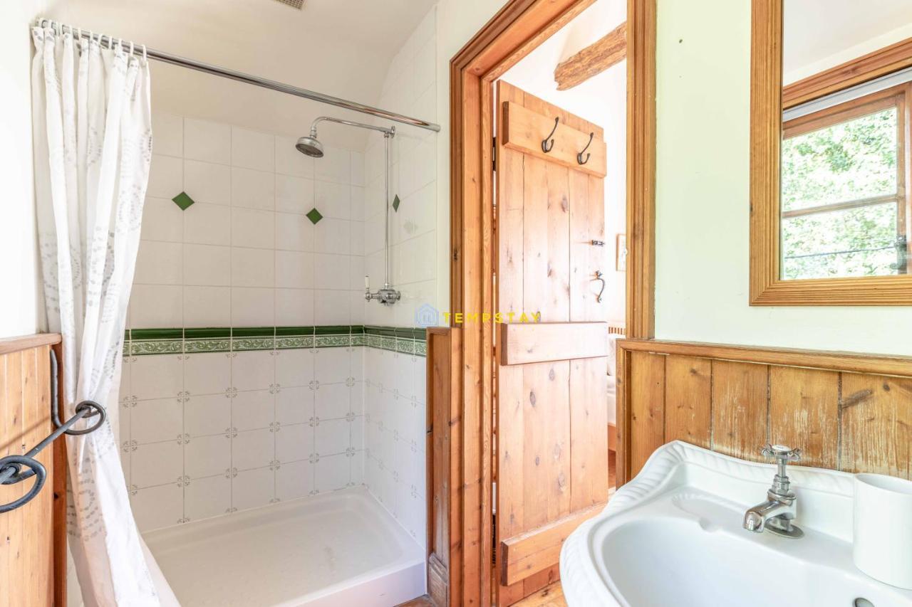Chestnut Cottage - Stunning Countryside Views! Parking, 4 Bed, 3 Bathrooms White Waltham Экстерьер фото